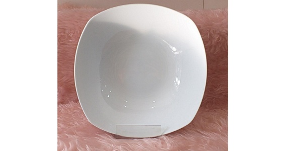 کاسه 23 سناتور سفید