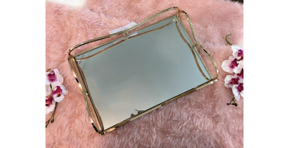 سینی مستطیل سایز متوسط ساخت چین آب طلا خورده رنگ ثابت